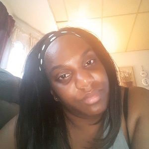 Meet your Posher, Shelly